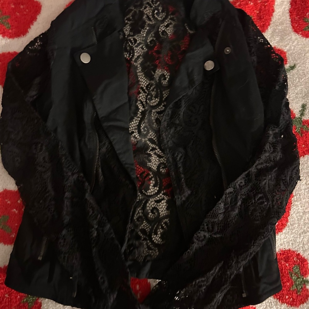 GOTHIC LACE JACKET